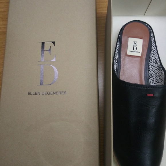 Ellen Degeneres Sandals - Picture 5 of 6